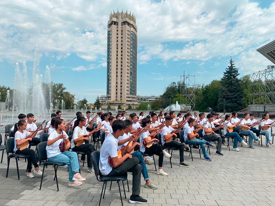 01.07.2022 - День домбры